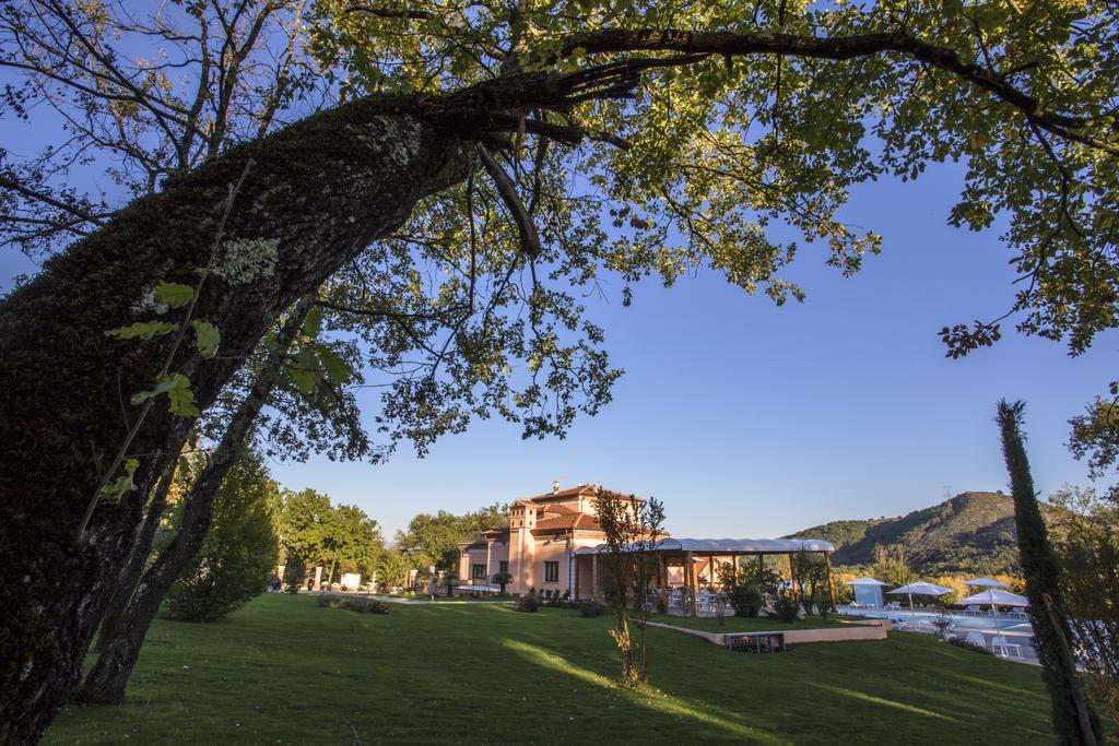 Tenuta Esdra Agrispa Pontecorvo Exterior photo